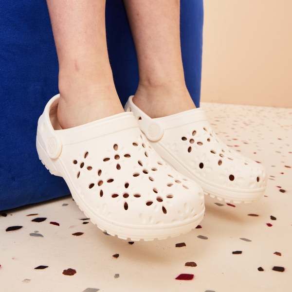 CROCS