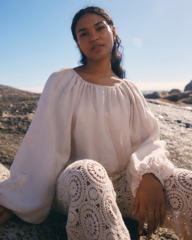 THE LINEN COLLECTION