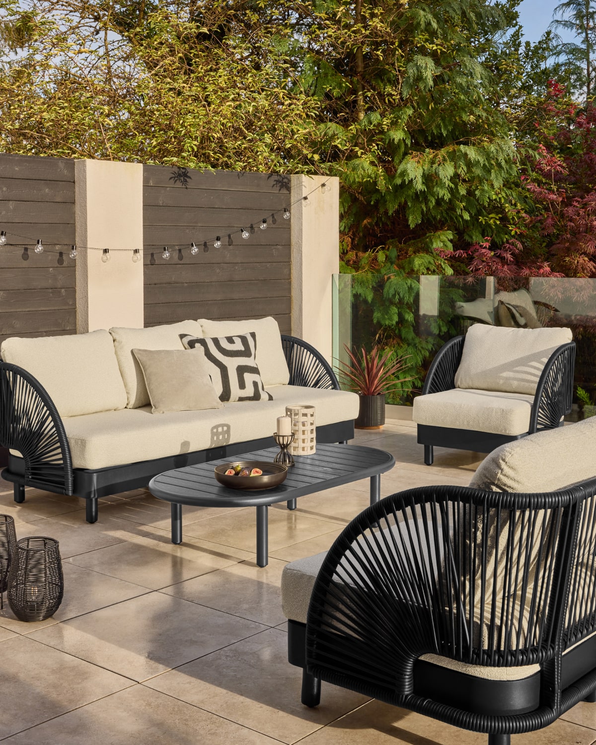 HOW TO FURNISH YOUR GARDEN