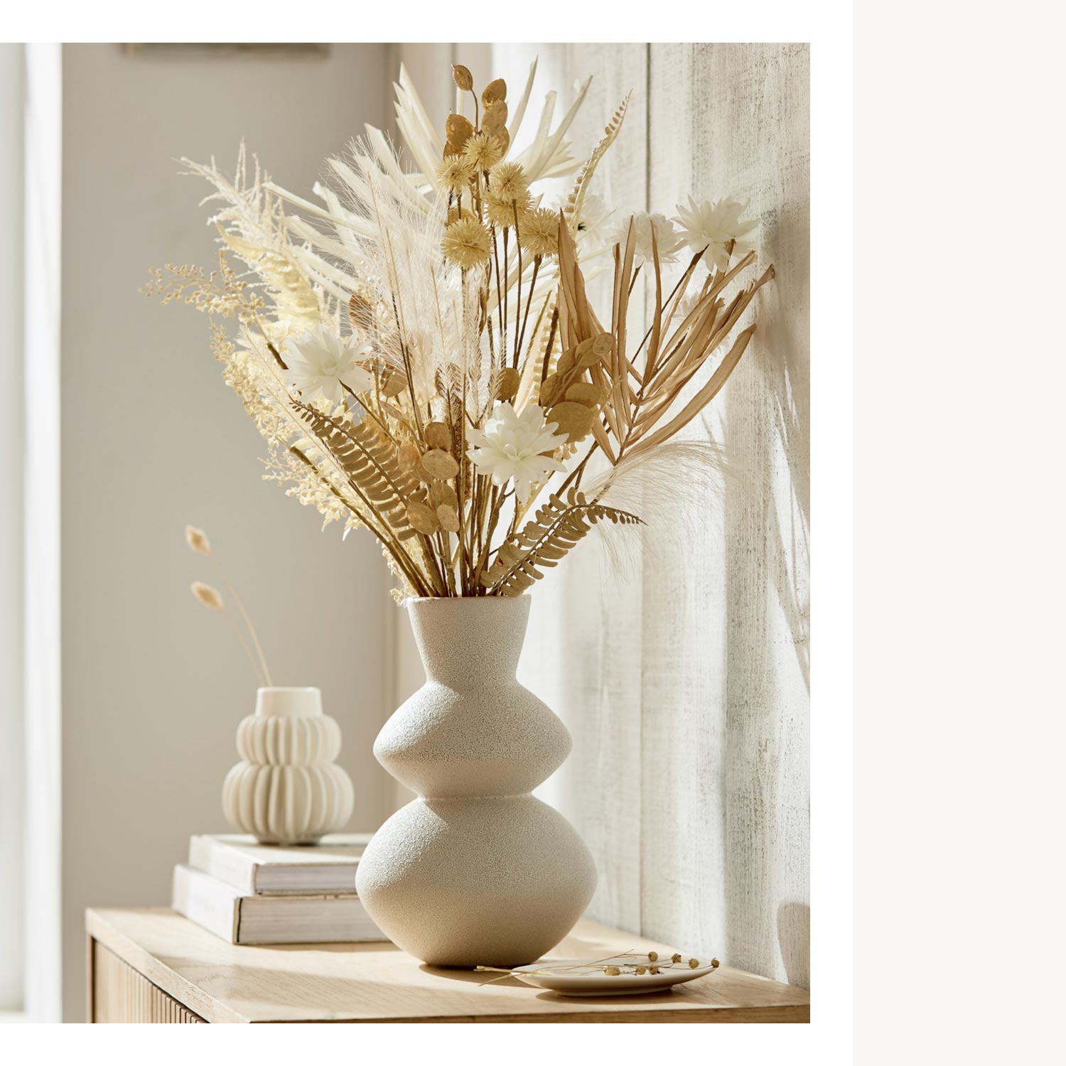Decorative Accessories