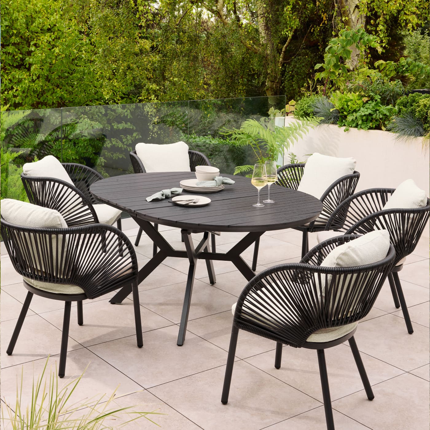 Your Guide: to Outdoor Furniture Care and Maintenance