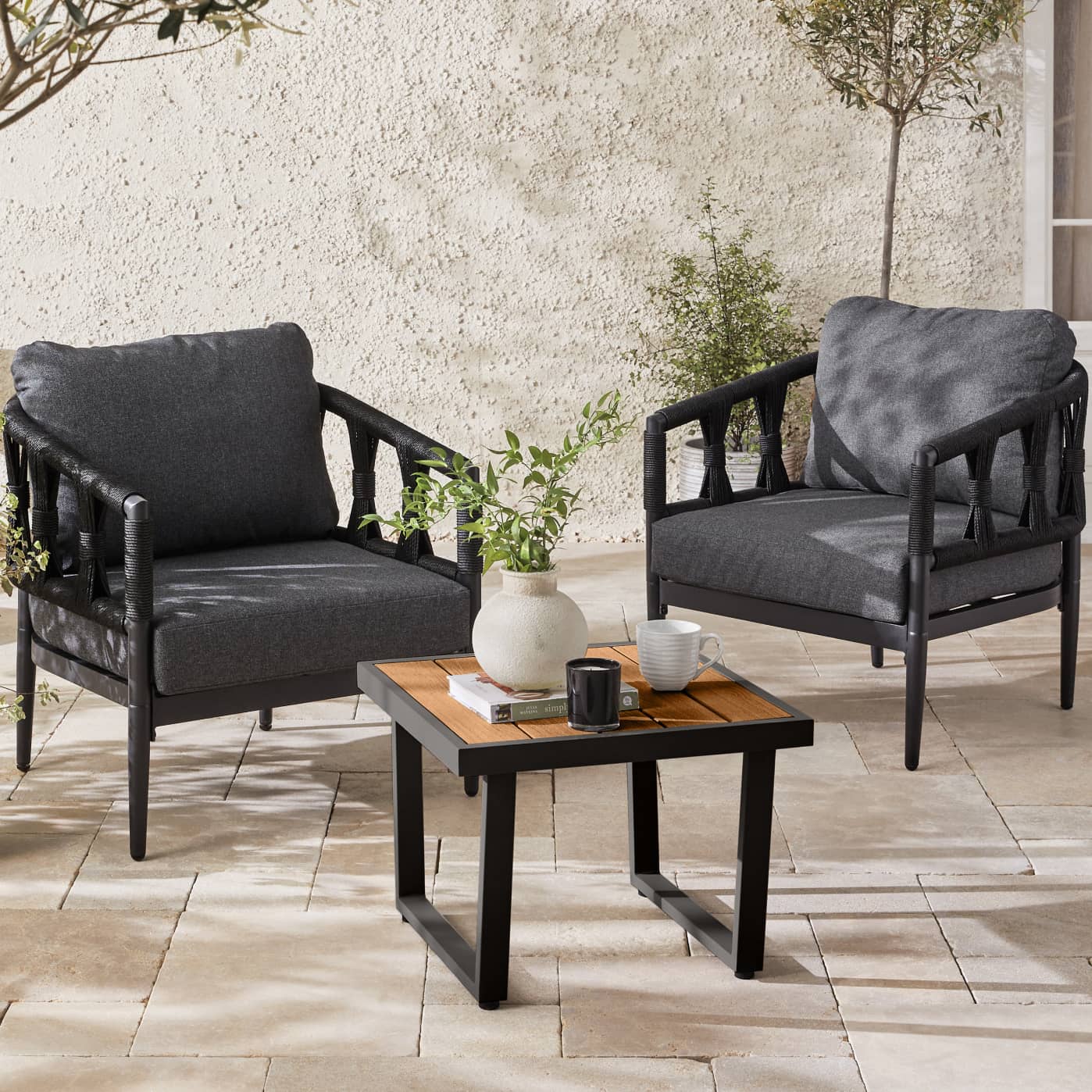 Your Guide: to Outdoor Furniture Care and Maintenance